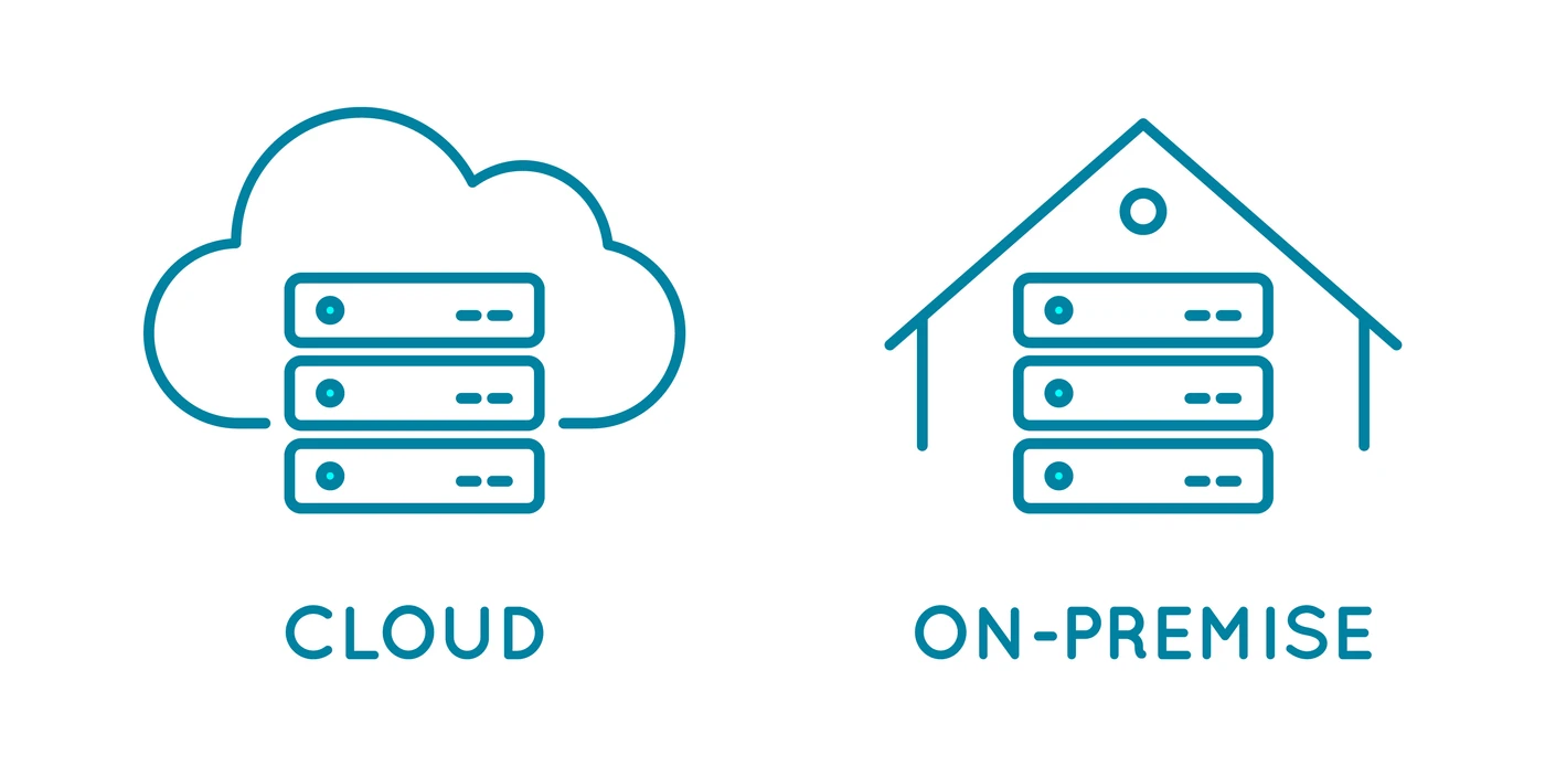 Porównanie infrastruktury IT: ikona chmury (Cloud) oraz ikona serwerowni lokalnej (On-Premise) z symbolami serwerów. Ilustracja do artykułu o migracji danych firmowych.